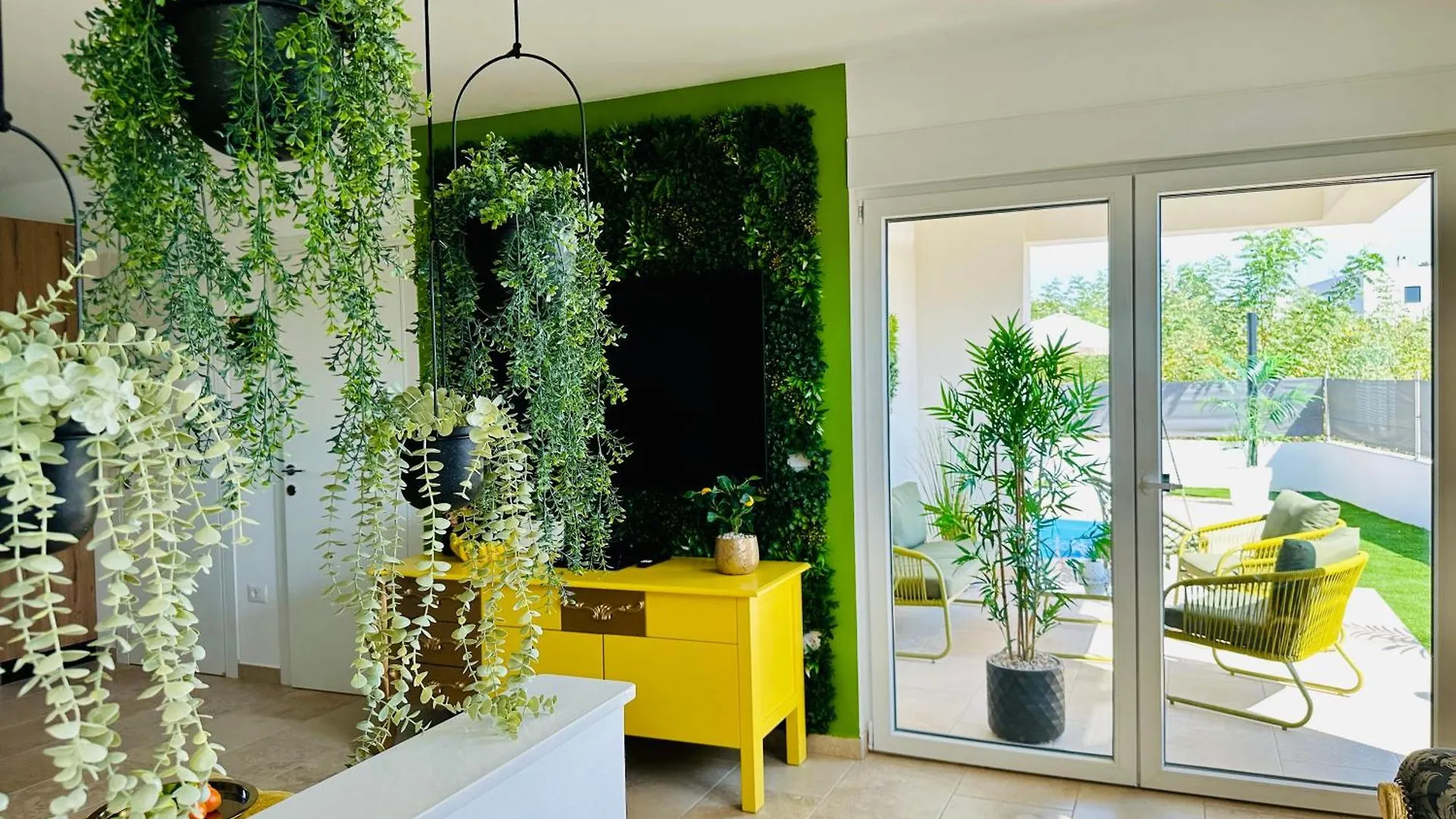 New Exclusive Apartment With Garden And Private Pool Near The Sea Poreč 0*,  Chorwacja